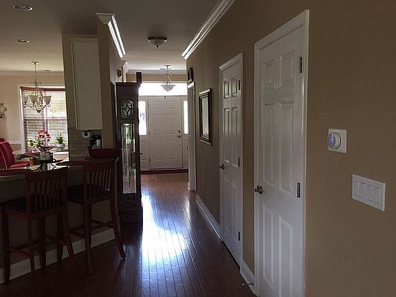 3rd image of 101 Saint Georges Dr