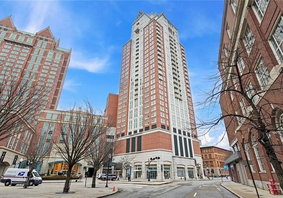 1 W Exchange St #2602