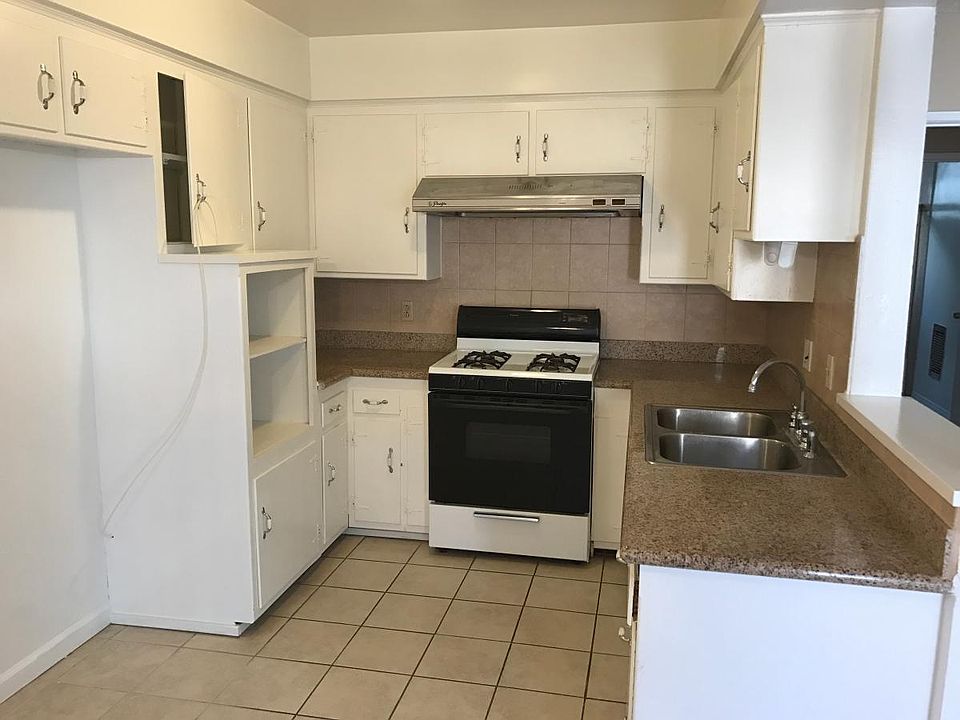1st image of 1060 College View Dr APT D