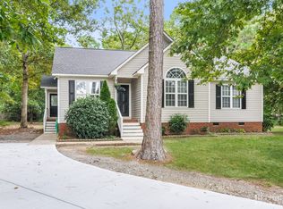 109 Rope Swing Cir, Benson, NC 27504