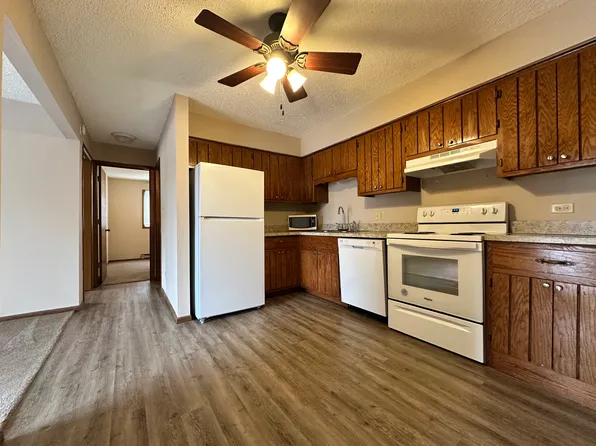 2422 Walsh Way APT 2D, Joliet, IL 60435