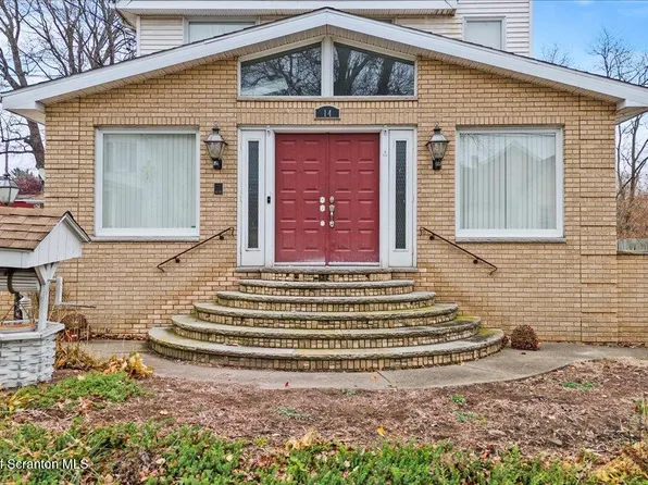 14 Landon St, Pittston, PA 18640