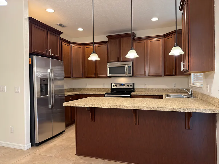 1036 Laurel Ridge Ln — Photo 6