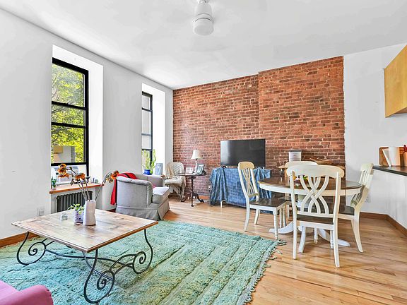 4th image of 102 W 130th St #2