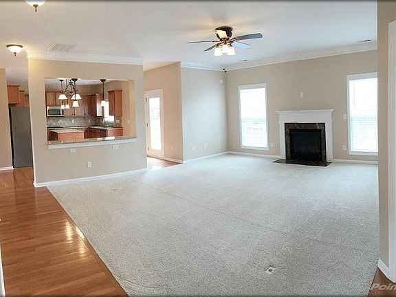 05--Family Room