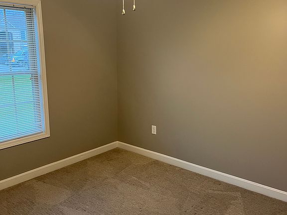 5th image of 420 Southern Cross Dr #7