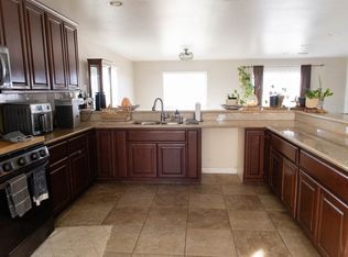 12072 Pacific Rd, Phelan, CA 92371