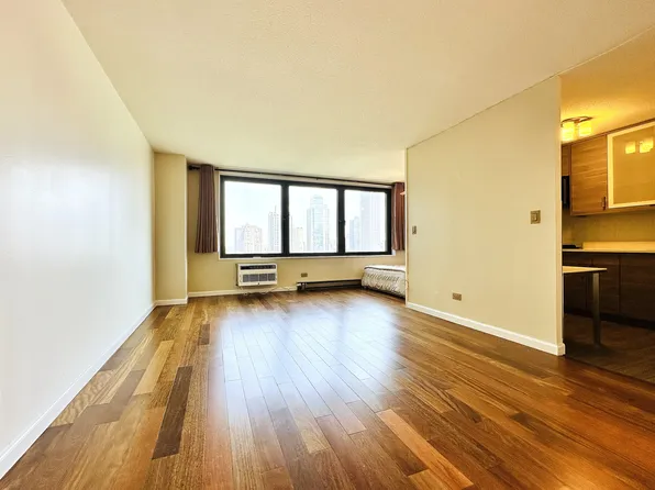 1601 3rd Avenue image 1 of 19