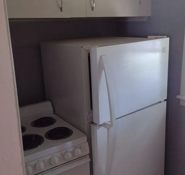 2204 E University Ave — Photo 16