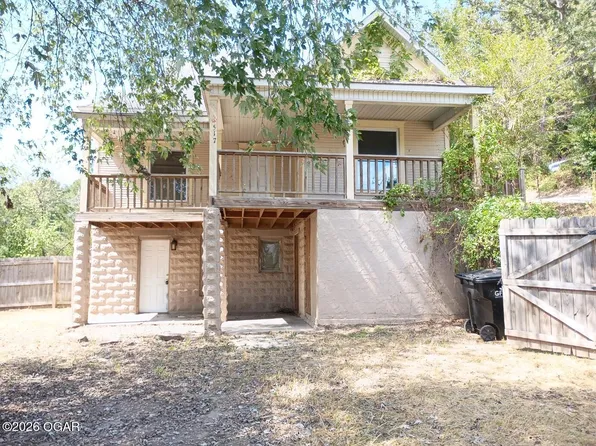 517 3rd St, Anderson, MO 64831