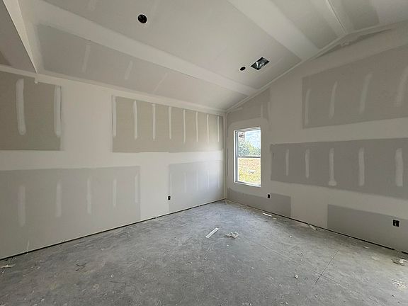 4th image of 5717 Plumthicket St