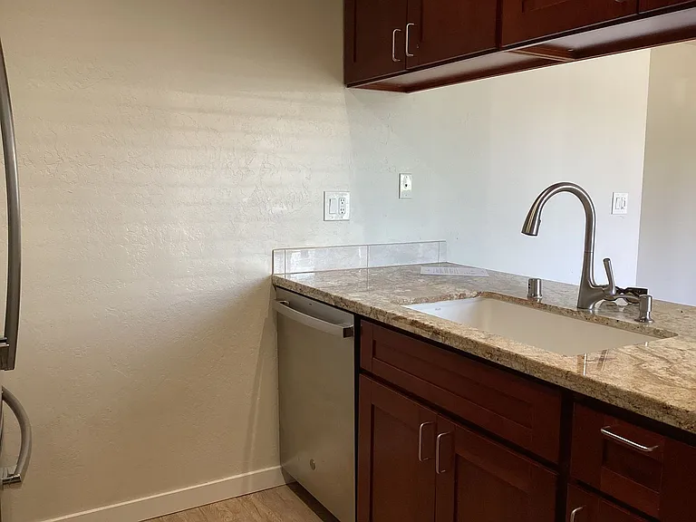 4330 Diamond St #1 — Photo 7