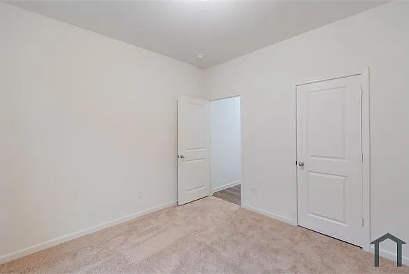 761 Richmond Dr — Photo 8
