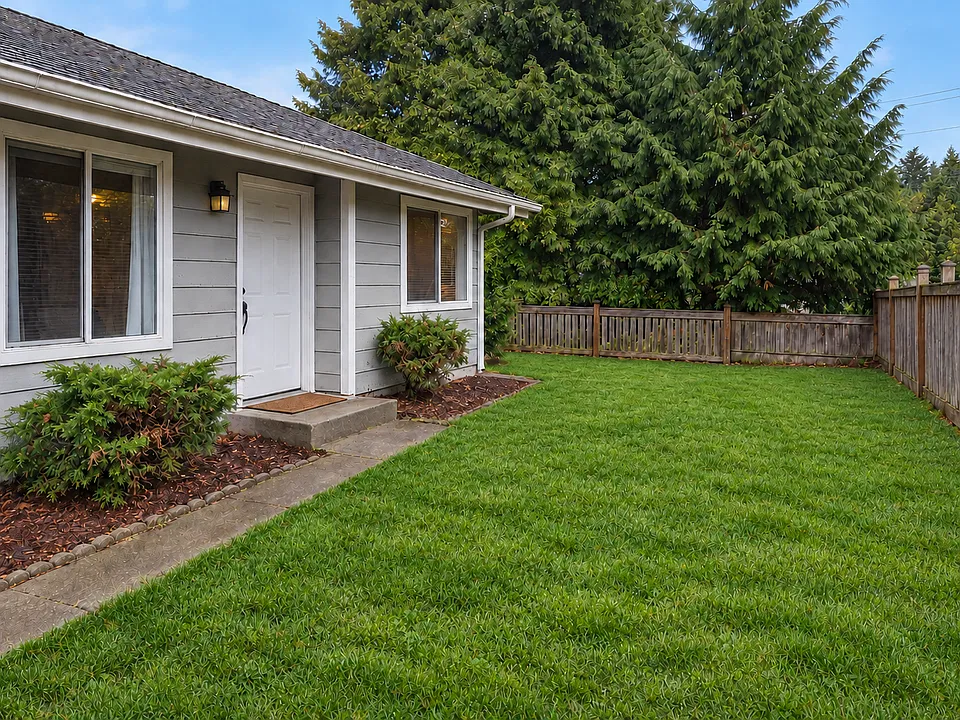 1215 Dumas Rd