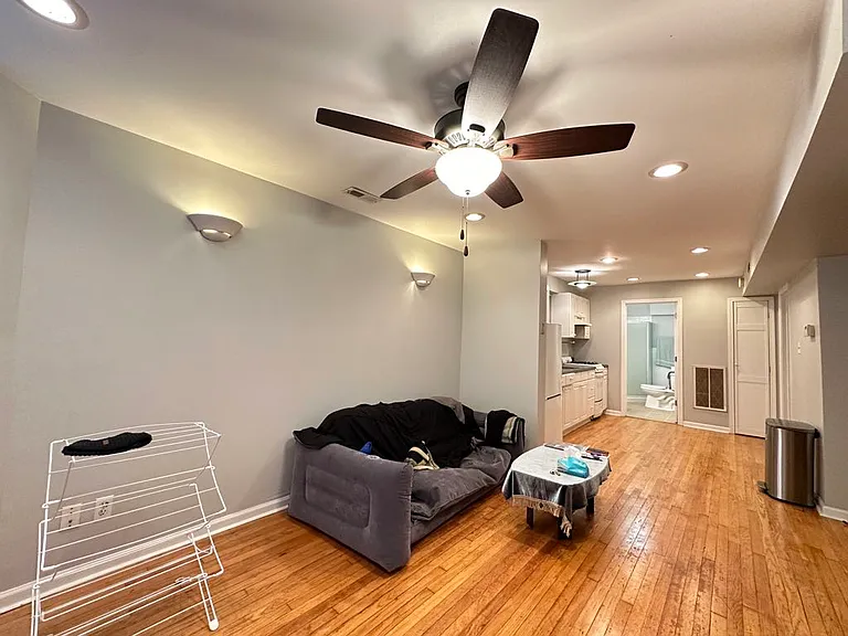1326 N Claremont Ave #6H — Photo 7