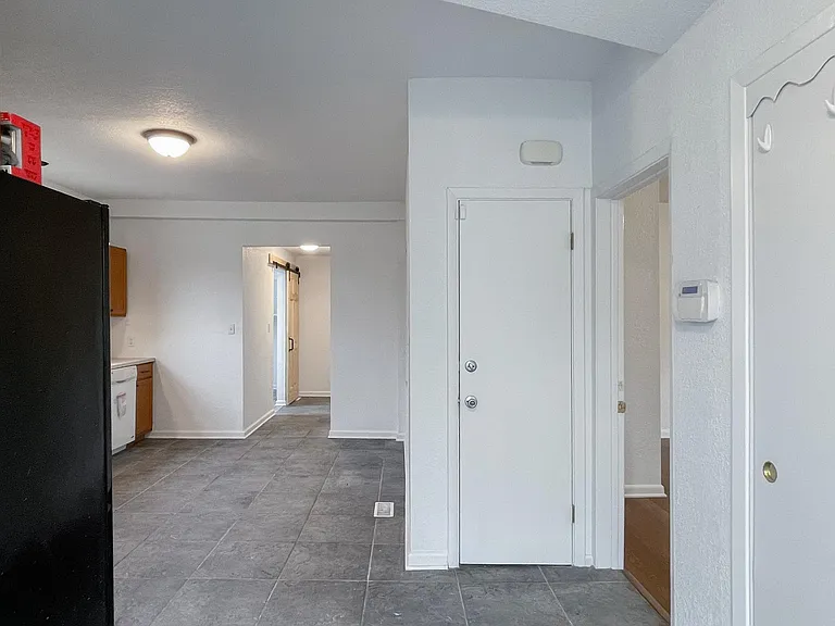 220 Brooklyn Ave — Photo 12