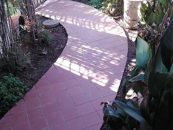 5th image of 10129 La Alegria Dr