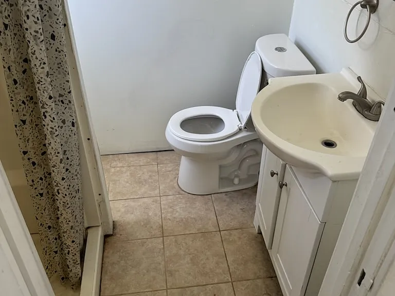 3223 Main St #1 — Photo 2
