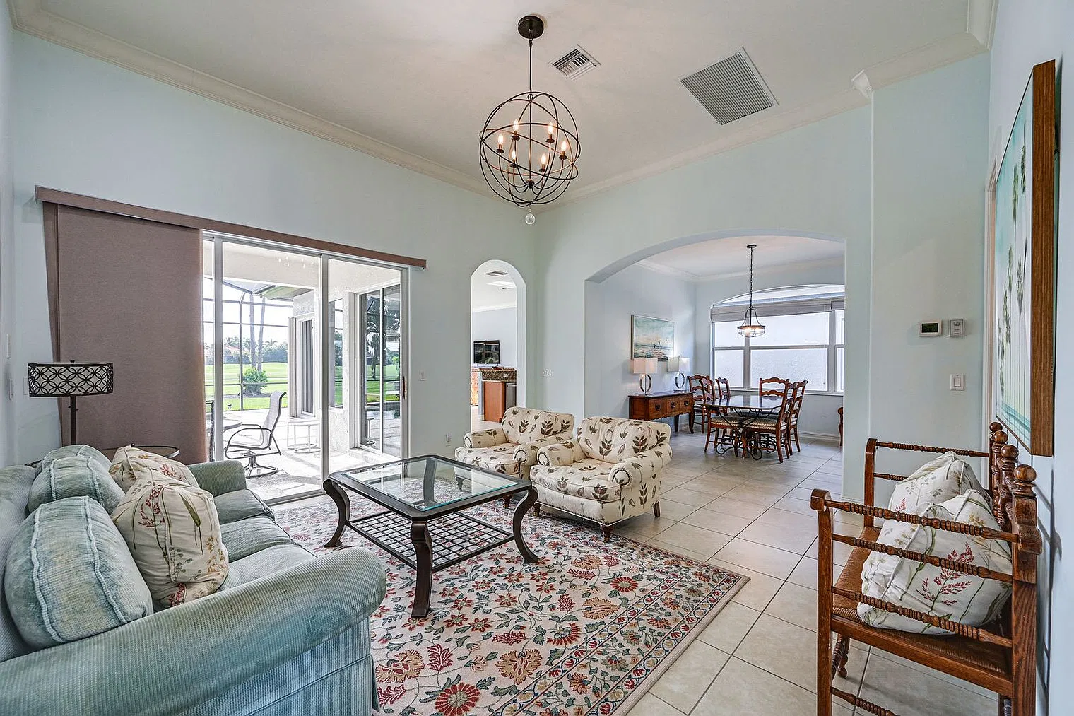 3 bed, 2.0 bath, 2034 sqft, $3,290 — Photo 1