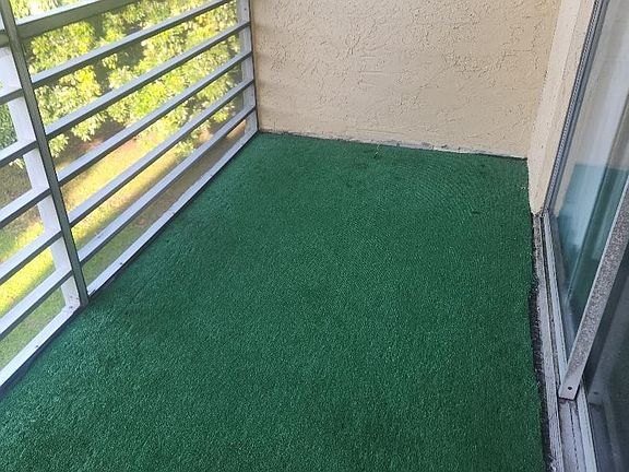 5th image of 613 S State Road 7 APT 3E