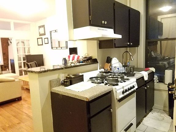 5th image of 3009 30th Ave APT 14