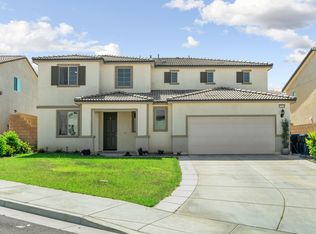 35284 Strasbourg Ln, Winchester, CA 92596