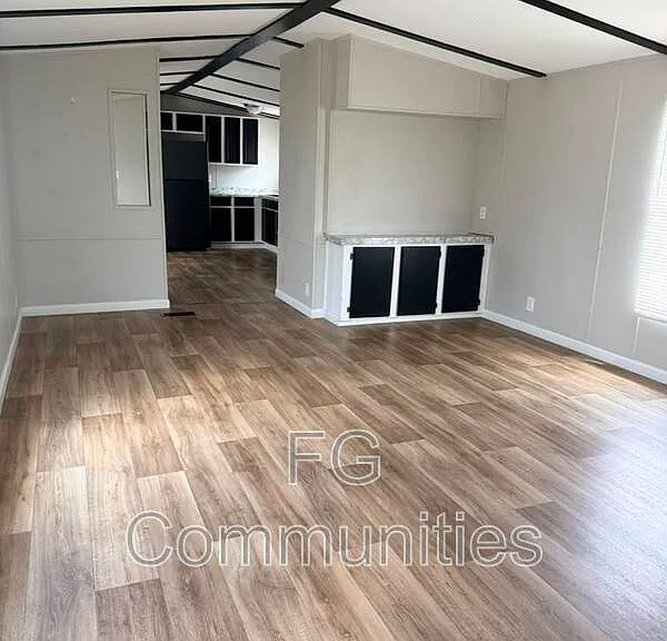 101 Ray Cir — Photo 4