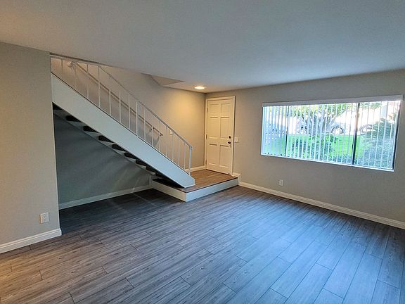 4th image of 841 N Stonewood St APT B