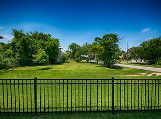 125 East Shore, Clear Lake Shores, TX 77565