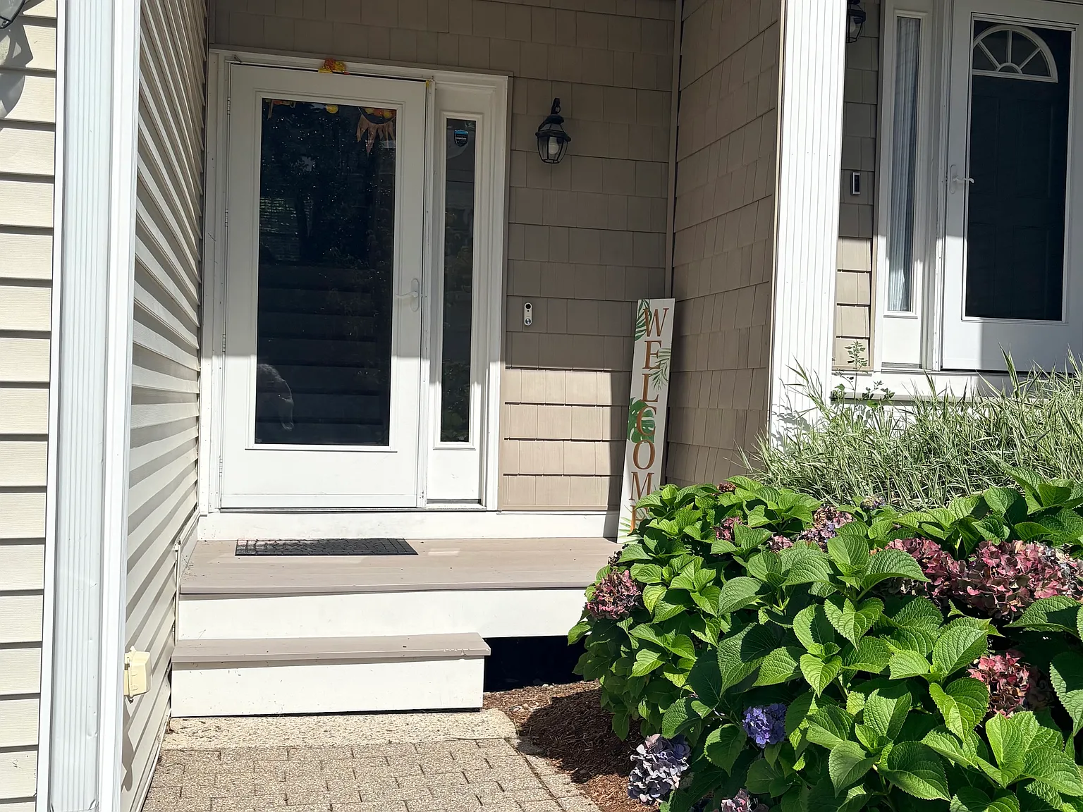 2 bed, 2.5 bath, 1524 sqft, $3,200 — Photo 2