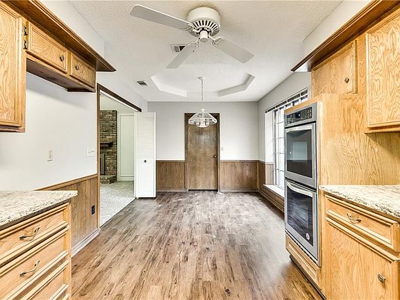 4th image of 2616 Winfield Dr