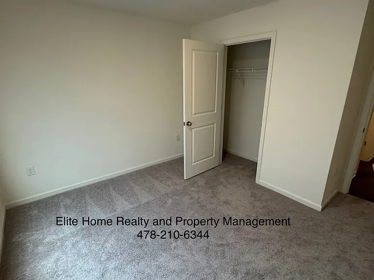 140 Lochwolde Dr — Photo 11