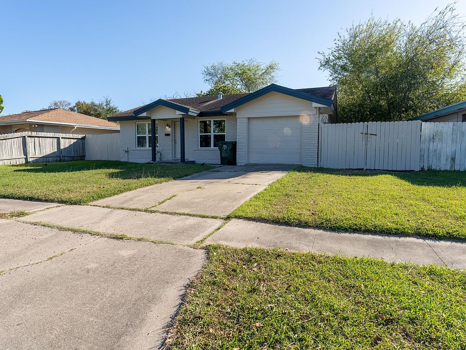 1st image of 6413 Aspenwood Dr