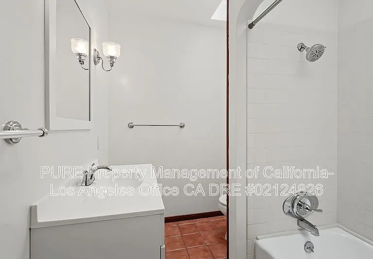 4619 W 133rd St — Photo 16