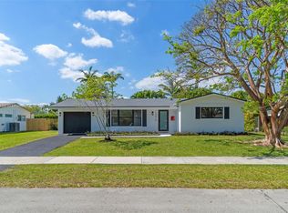 10515 SW 96th Ter, Miami, FL 33176