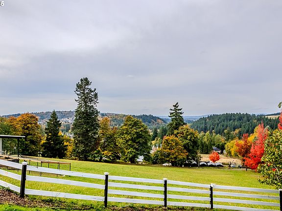 4th image of 17675 SE McKinley Rd