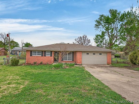 2nd image of 5021 Macklyn Ct