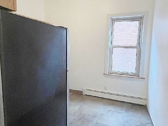 3rd image of 31-27 42nd St #2F