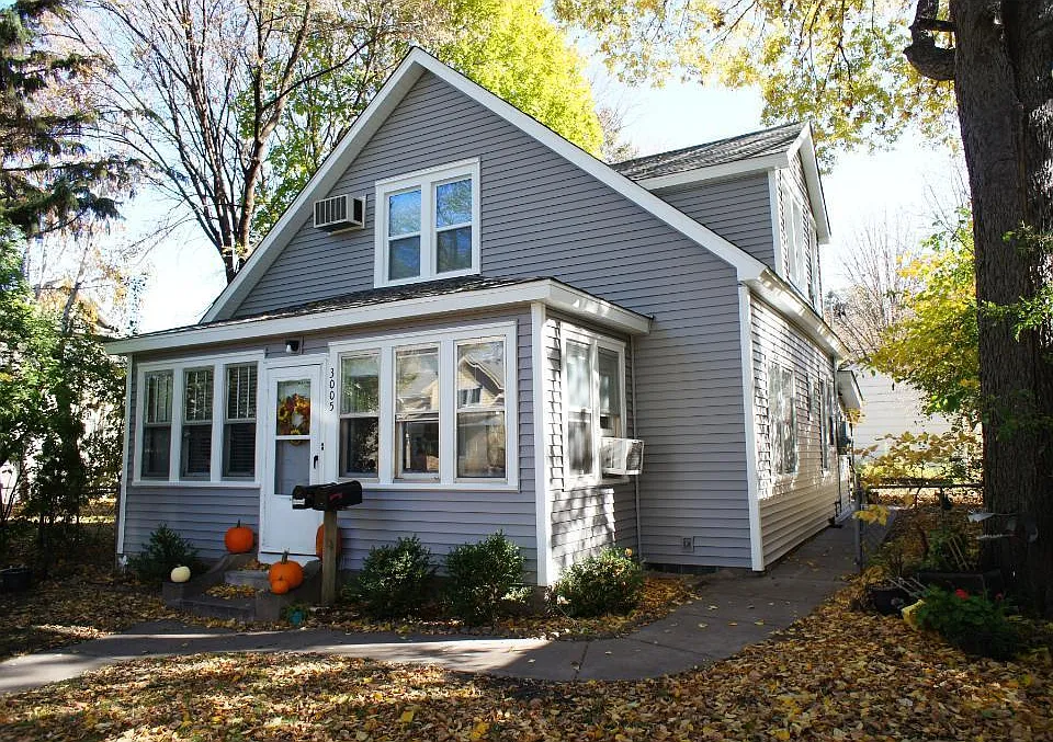 3005 Tyler St NE #2