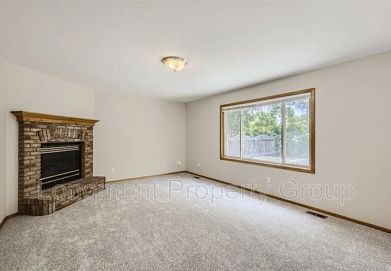 2231 Stuart St — Photo 12
