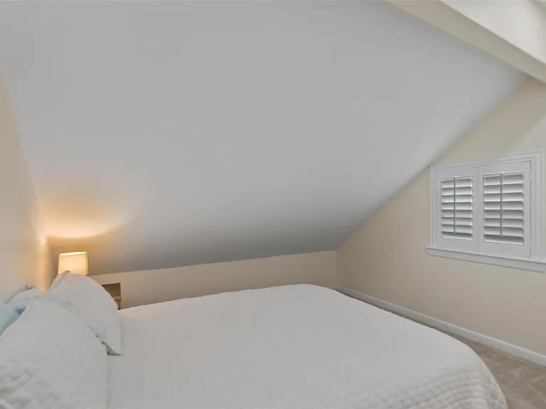 1811 Wild Plum Ct — Photo 33