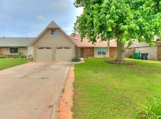744 Westglen Dr, Yukon, OK 73099