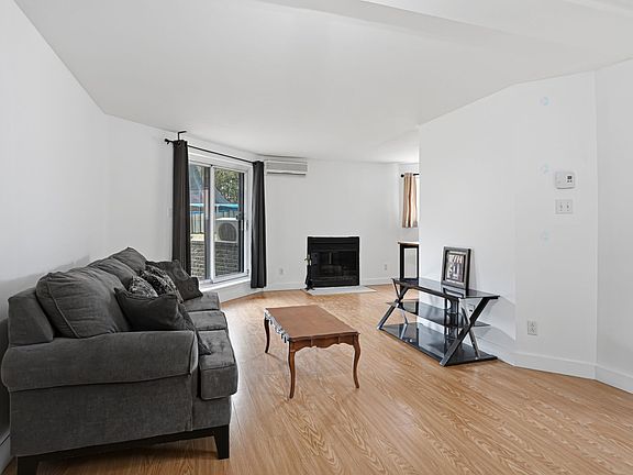 3rd image of 2-CARAS 9420th Ave