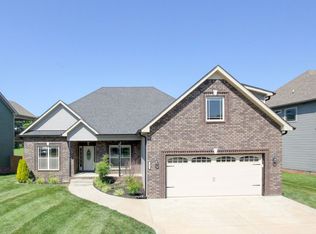 1027 Barnhill Rd, Clarksville, TN 37043