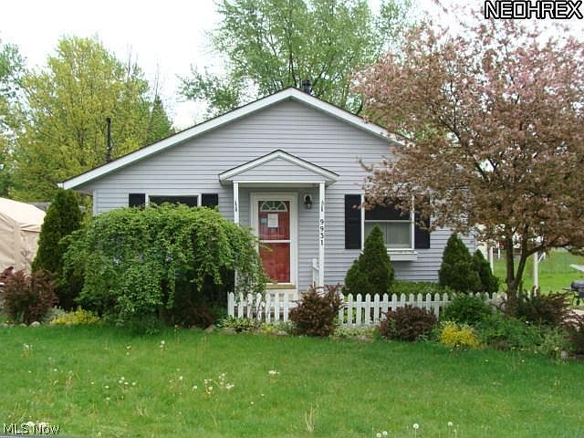 1st image of 9931 Fremont Dr