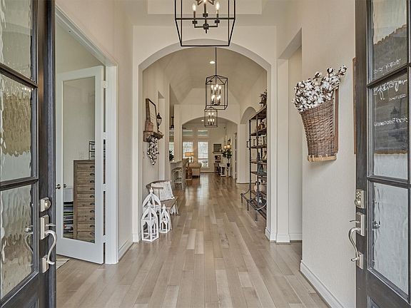 3rd image of 16611 Lantana Valley Pl
