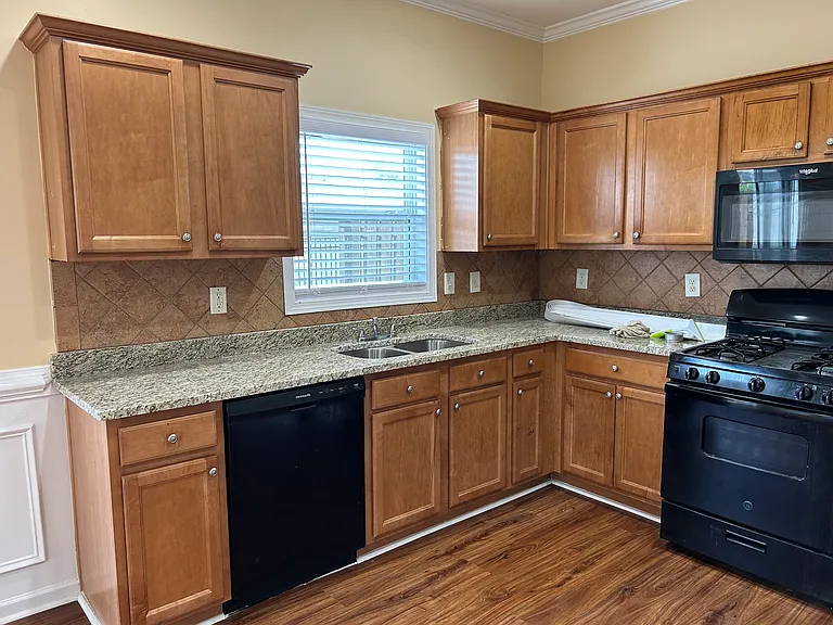 4961 Sherwood Way — Photo 4