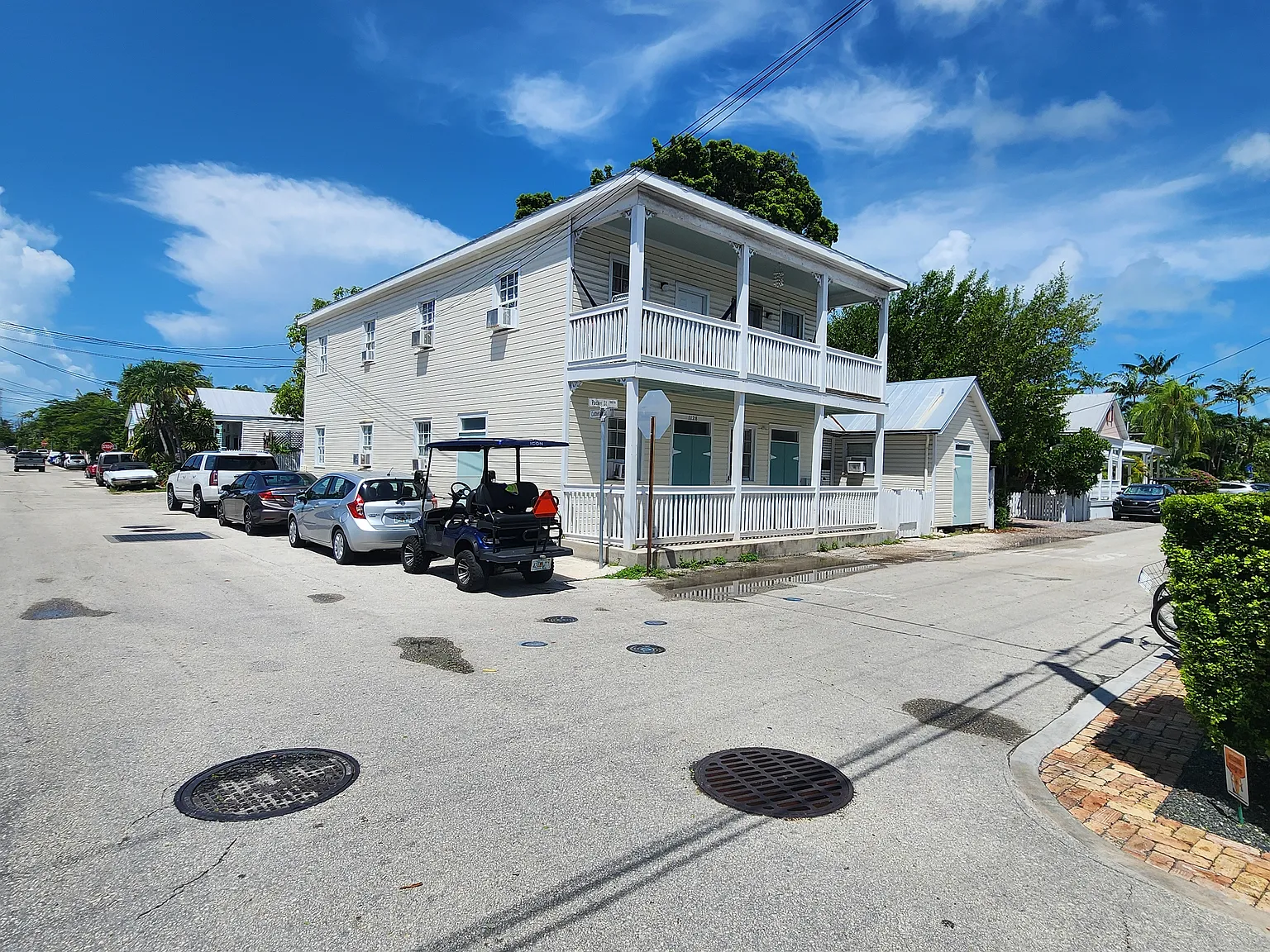 1128 Packer St — Photo 2