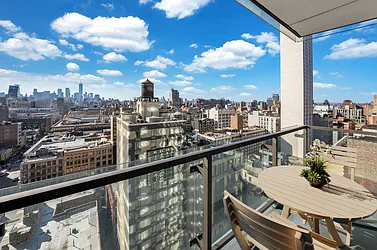 101 West 24th Street, #19B