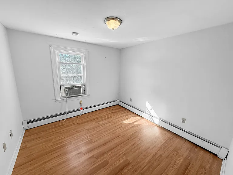 668 Mast Rd #2 — Photo 8